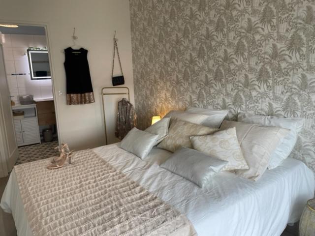 Le 21 Apartment Еперне Екстериор снимка