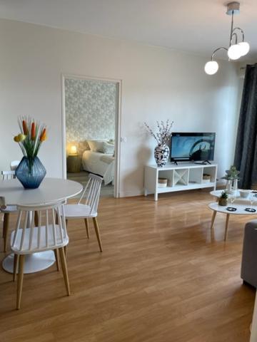 Le 21 Apartment Еперне Екстериор снимка